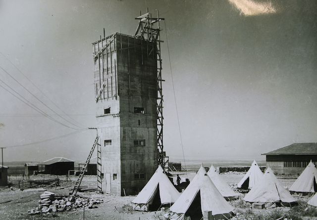 A tower and stockade at Kibbutz Ein HaShofet in northern Israel in 1938. (National Library of Israel/Wikimedia Commons)