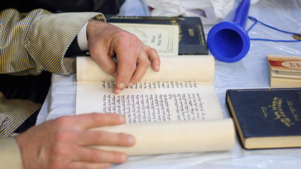 Reading the Megillah My Jewish Learning