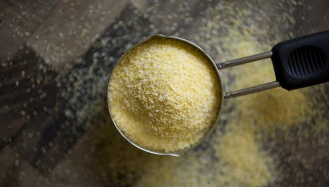 mamaliga, cornmeal or polenta