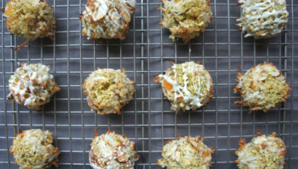 pistachio and apricot macaroons