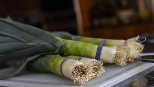 uncleaned leeks for soup1