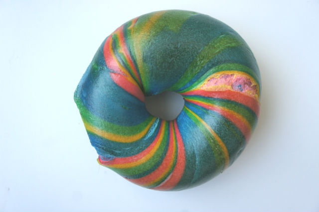 rainbow bagel2