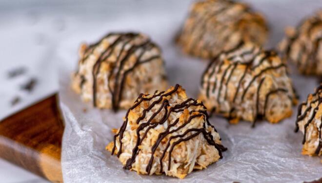 chocolate drizzled macaroons recipe easy passover dessert