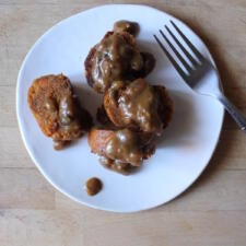 Sweet Potato Kishke and Gravy -image
