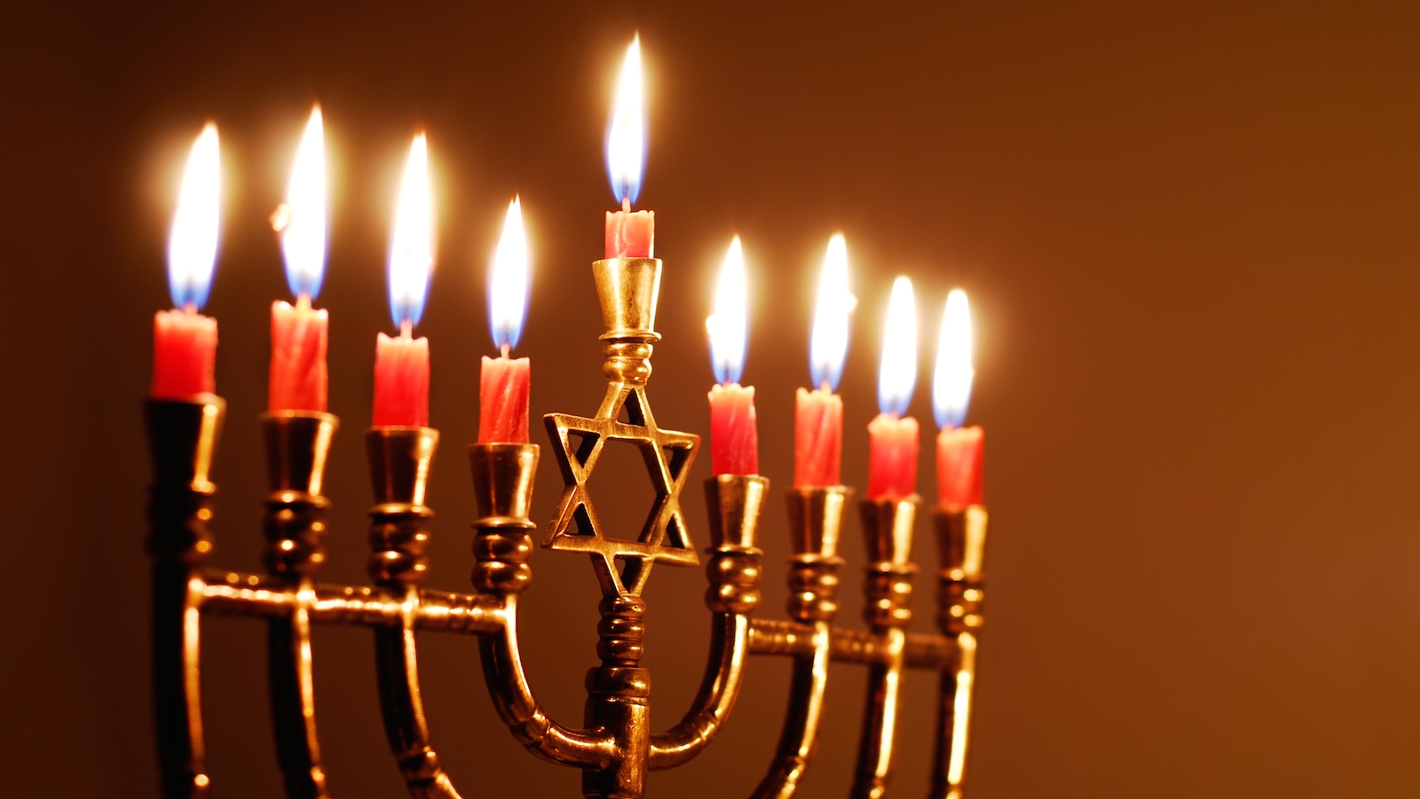 The Hanukkiah (Hanukkah Menorah) | My Jewish Learning