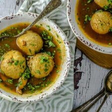 Vegetarian Matzah Ball Soup-image