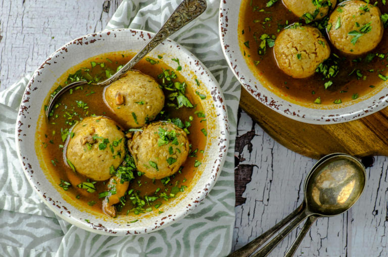 Vegetarian matzah ball soup