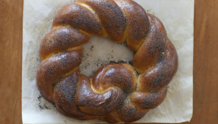 purim challah recipe poppy seed challah crown challah jewish shabbat