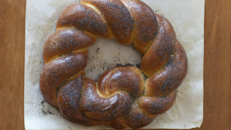 purim challah recipe poppy seed challah crown challah jewish shabbat