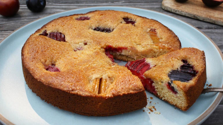 easy cake recipe summer plums