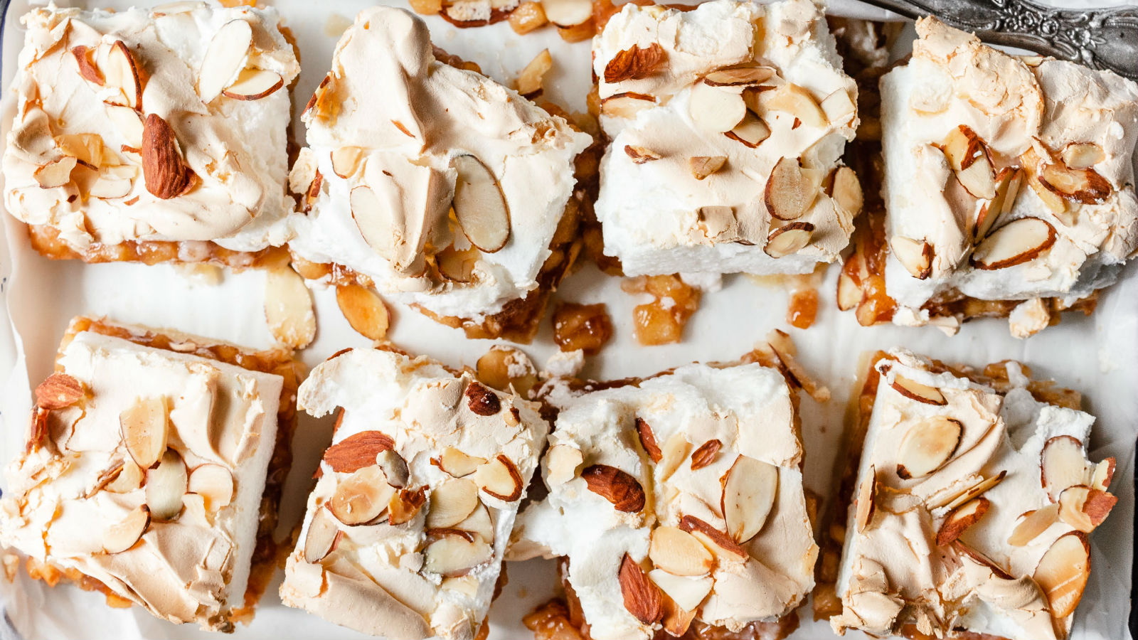 Meringue-Topped Apple Pie Bars Recipe