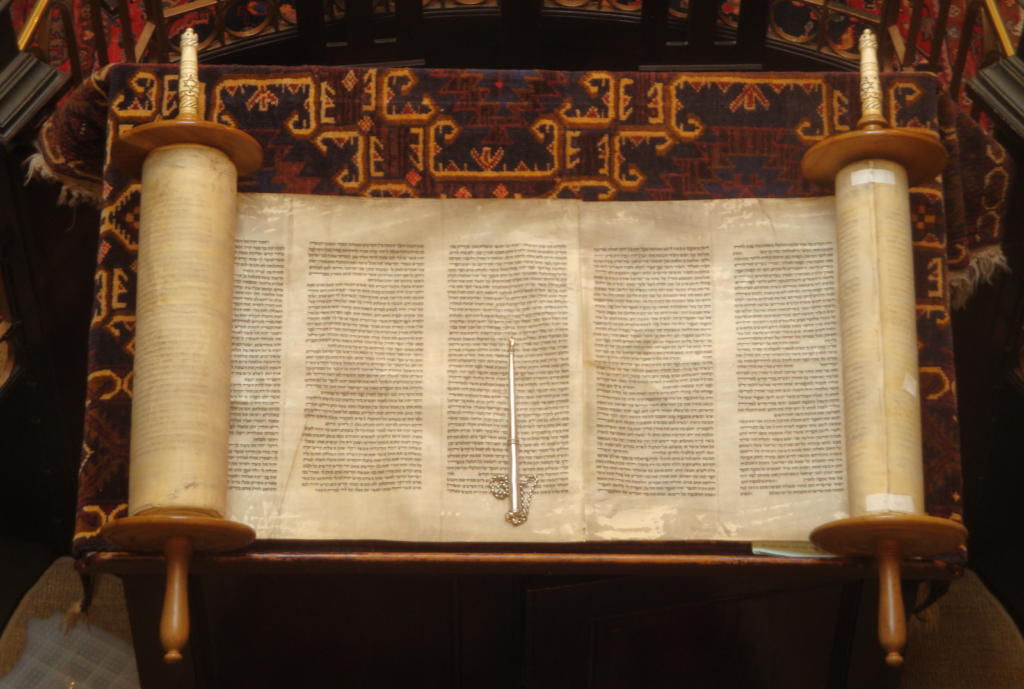 Shemini Atzeret / Simchat Torah 101 My Jewish Learning