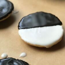 Black and White Cookies-image