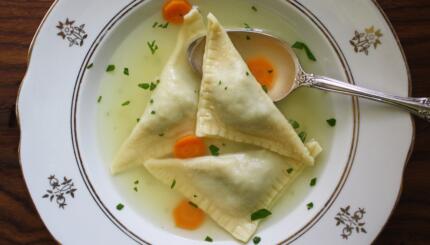 kreplach recipe jewish dumplings chicken soup vegetarian