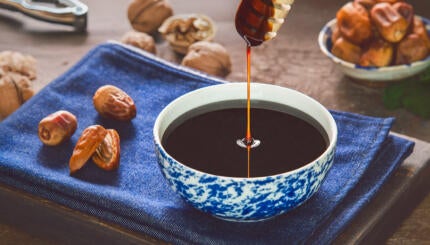 easy Iraqi Jewish haroset recipe with walnuts and date syrup