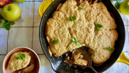 Easy apple cobbler recipe for the Jewish new year